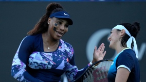 Williams wins 2nd straight match in Eastbourne doubles