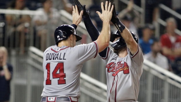 Duvall homers twice, Braves beat Bucs for 11th straight win