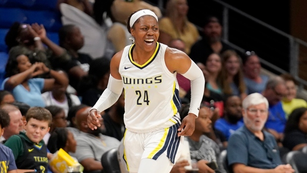 Ogunbowale leads Wings past Dream