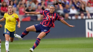 Smith scores twice, US women beat Colombia in Colorado