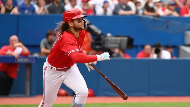Doubles lift Blue Jays over Rays on Canada Day