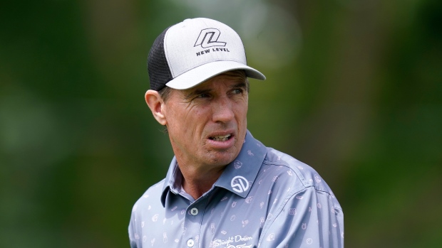 Alker takes share of lead in Senior Players Championship