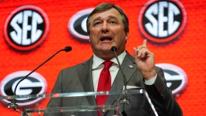 Bulldogs coach Smart hopeful WRs Mitchell, Smith can play vs. Tigers