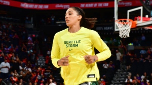 Williams plays in LFB finals, leaving her WNBA status in limbo