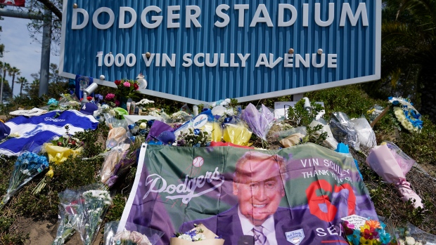 Los Angeles mourning death of Dodgers' Scully
