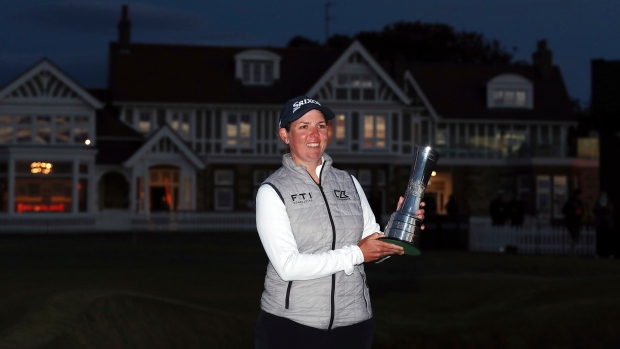 Buhai wins AIG Women's Open in playoff, captures first major title