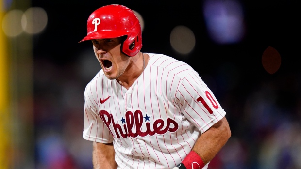 Realmuto, Phillies rally past Marlins for seventh win in row