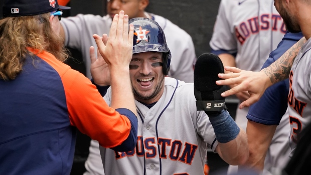 Bregman two HRs, two doubles, six RBIs, Astros trample Chisox 21-5