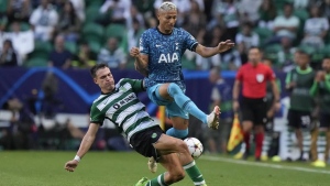 Sporting scores two late goals, upsets Tottenham with win