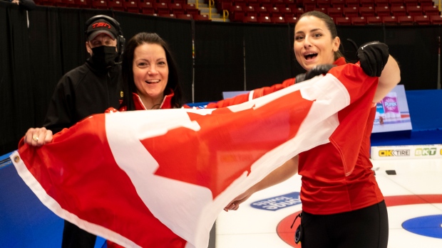 Kerri Einarson and Shannon Birchard, Curling Canada Kerri Einarson and Shannon Birchard