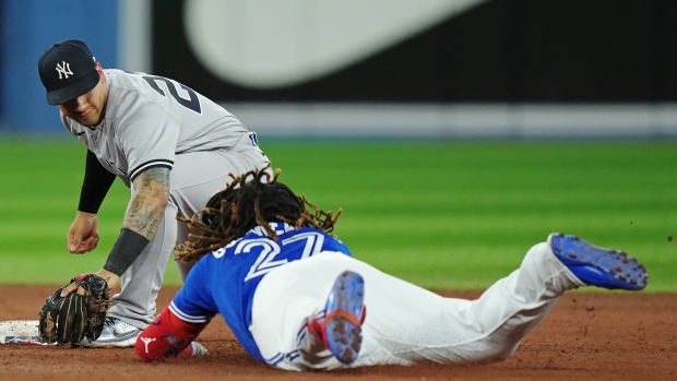 Toronto Blue Jays John Schneider Vladimir Guerrero Jr. Błąd podczas biegu podstawowego