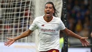 Smalling header earns Roma win over Inter Milan