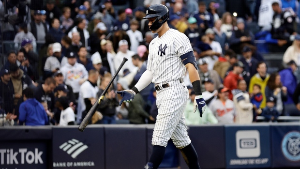 Judge stays at 61 homers on 61st anniversary of Maris' 61st; Yankees rout Orioles