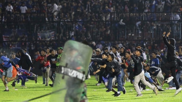 129 people killed at Indonesian soccer match