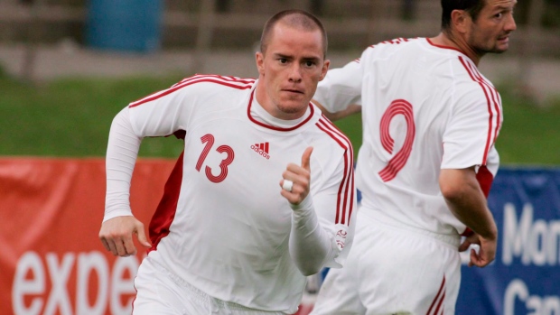 Iain Hume