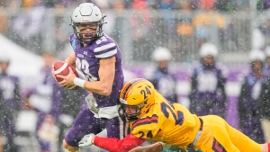 Western moves closer to Vanier Cup defence with rout of Queen's