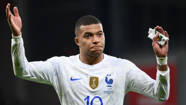 2022 3R Qatar World Cup FIFA #162 KYLIAN MBAPPE France Soccer