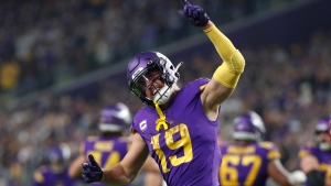 Former Vikings WR Thielen agrees to terms with Panthers
