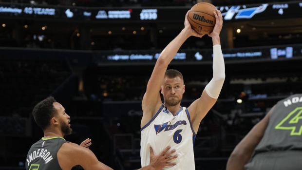 Kyle Anderson Kristaps Porzingis, The Canadian Press Kyle Anderson Kristaps Porzingis