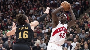 Siakam has double-double in return to lift Raptors over Cavs