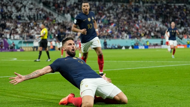 Giroud, Mbappe set marks as France breeze by Poland in Round of 16