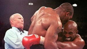Legendary boxing referee Lane dead at 85