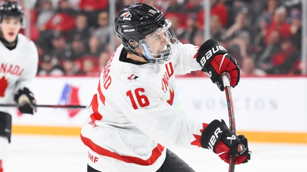 Bedard nears another Canadian WJC record in win over USA