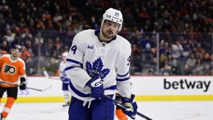 Maple Leafs star Matthews (knee) out at least three weeks