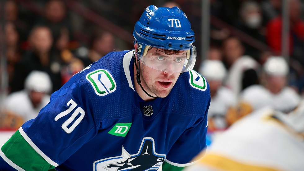 Habs acquire Pearson from Canucks for DeSmith