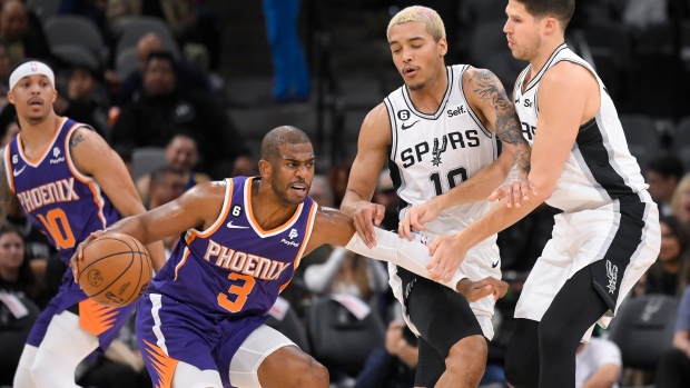 Paul, Bridges help Suns escape Spurs in overtime