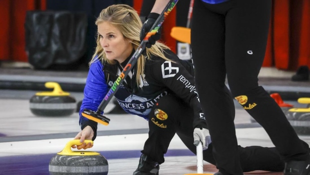Jones returns to Canadian women's curling championship in Manitoba colours