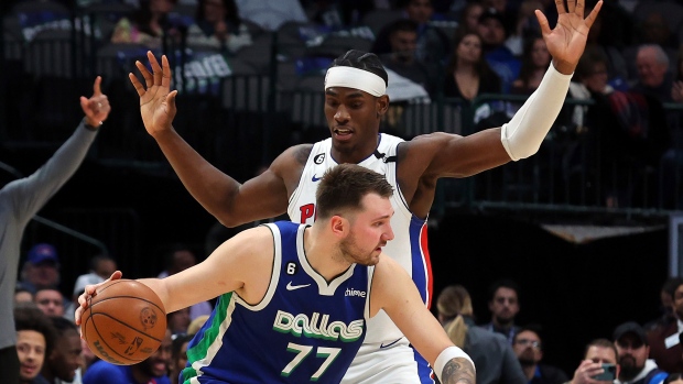 Doncic scores 53 to lead Mavs past Pistons
