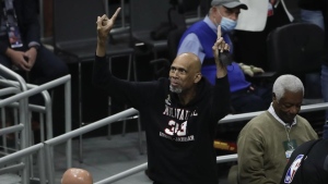 As Abdul-Jabbar's run atop NBA point list ends, former coach Riley reflects