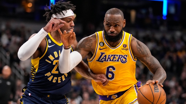 LeBron closes in on scoring record, Lakers rally past Pacers