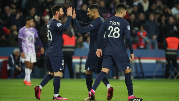 Messi's goal helps French leader PSG beat Toulouse