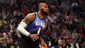 Lakers' James upgraded from out to doubtful for Sunday
