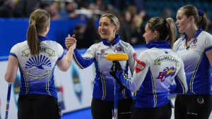 B.C., Nova Scotia move into Scotties playoffs with tiebreaker wins