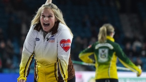 Jones tops McCarville to advance to final, chance at record seventh Scotties title
