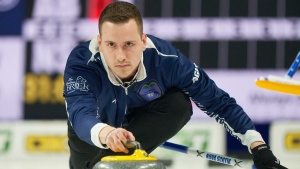 Manuel tops Koe to end Draw 6 at Brier