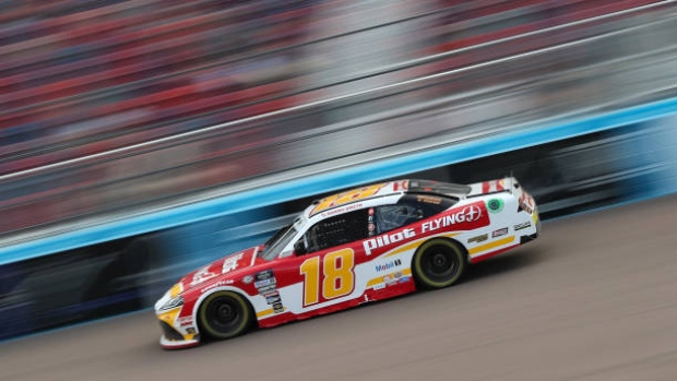 High-schooler Smith wins Xfinity race at Phoenix Raceway