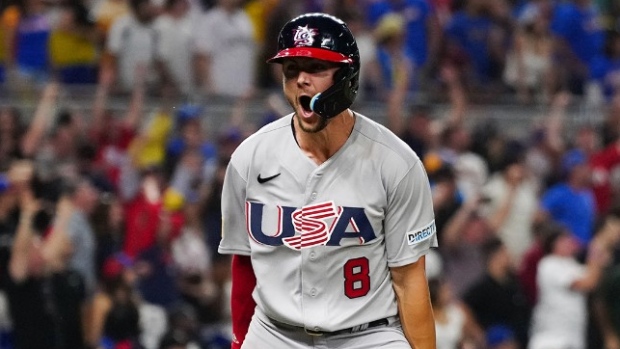 Turner's slam propels U.S. past Venezuela, into WBC semifinals