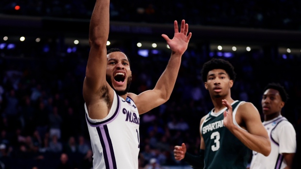Nowell breaks NCAA assist record, KSU beats MSU in OT