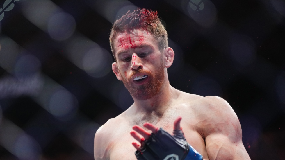 Sandhagen dominates Vera in split decision win