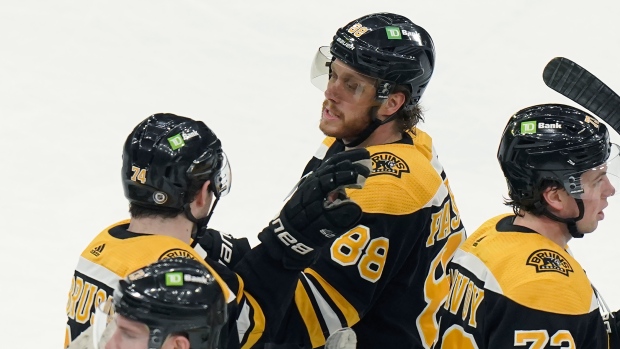 Bruins wrap up Presidents' Trophy with win over Blue Jackets