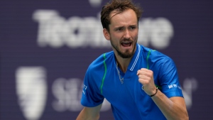 Medvedev into Miami final; Sinner knocks off Alcaraz