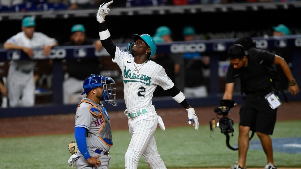 Schumaker gets first Marlins win, Chisholm helps beat Mets
