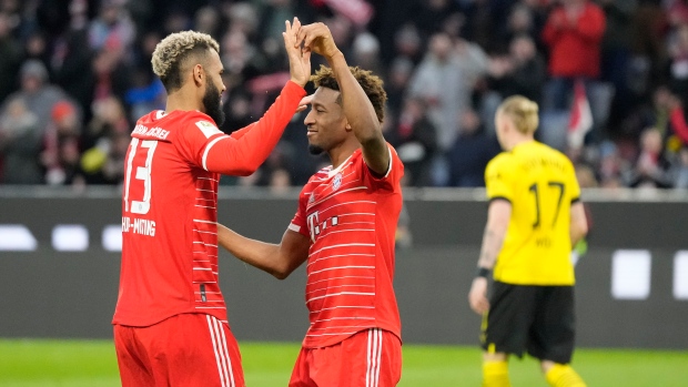 Bayern Munich crush Dortmund to retake Bundesliga top spot