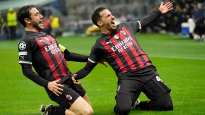 AC Milan beats 10-man Napoli in Champions League QF