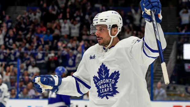 NHL - Date night at the Toronto Maple Leafs game with