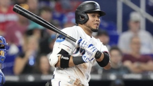 Arraez singles twice to raise average to .401; Marlins beat Royals